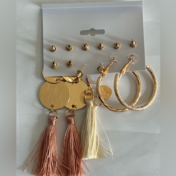 New 6 prs Gold and Peach Color Dangle & Stud Earrings - Picture 5 of 6